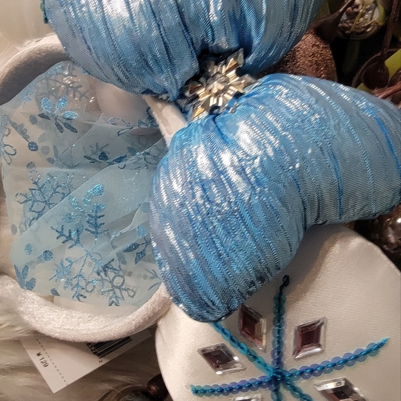 Disney Parks Christmas Minnie Mouse Snowflakes Ears Headband - Picture 4 of 6